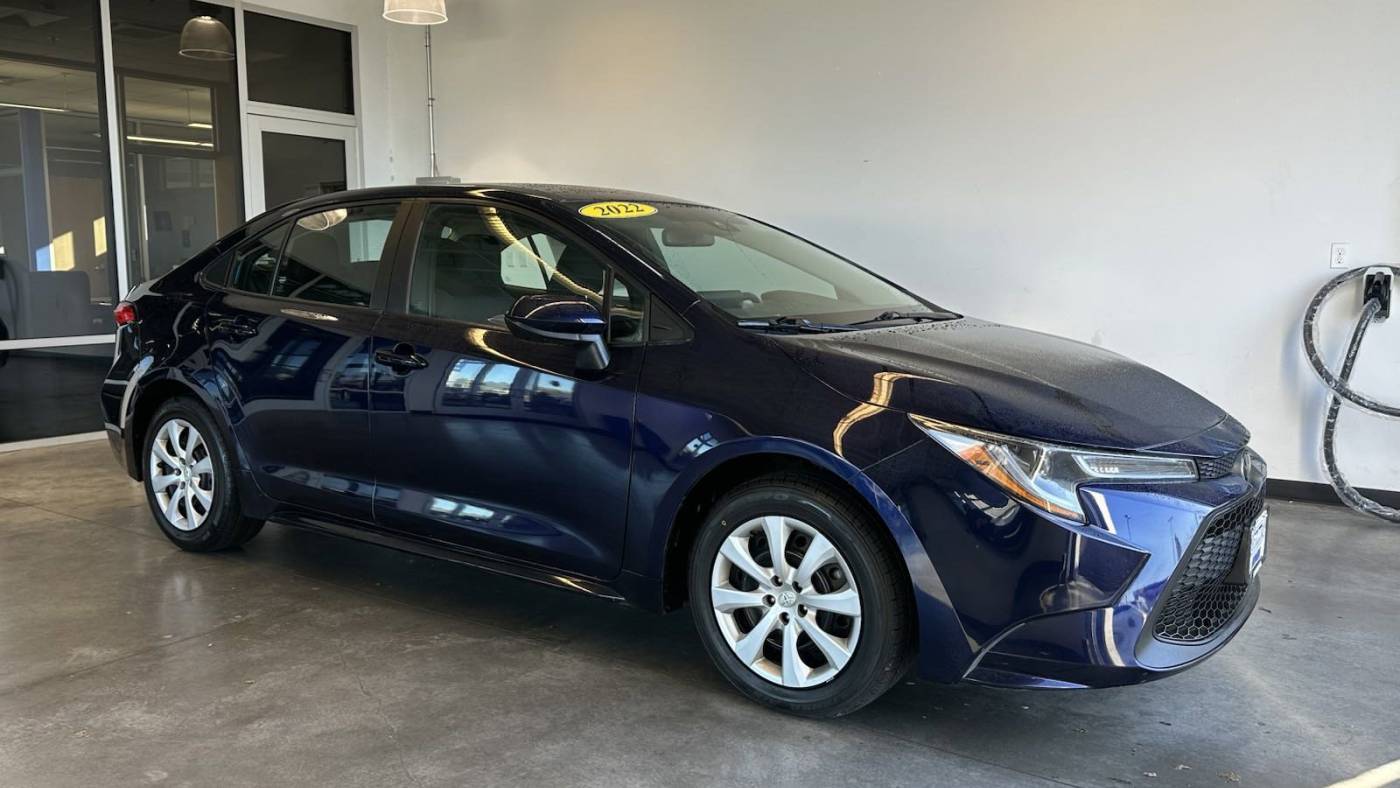 2022 Toyota Corolla LE — Sedan — 62,800 mi — Longview, WA