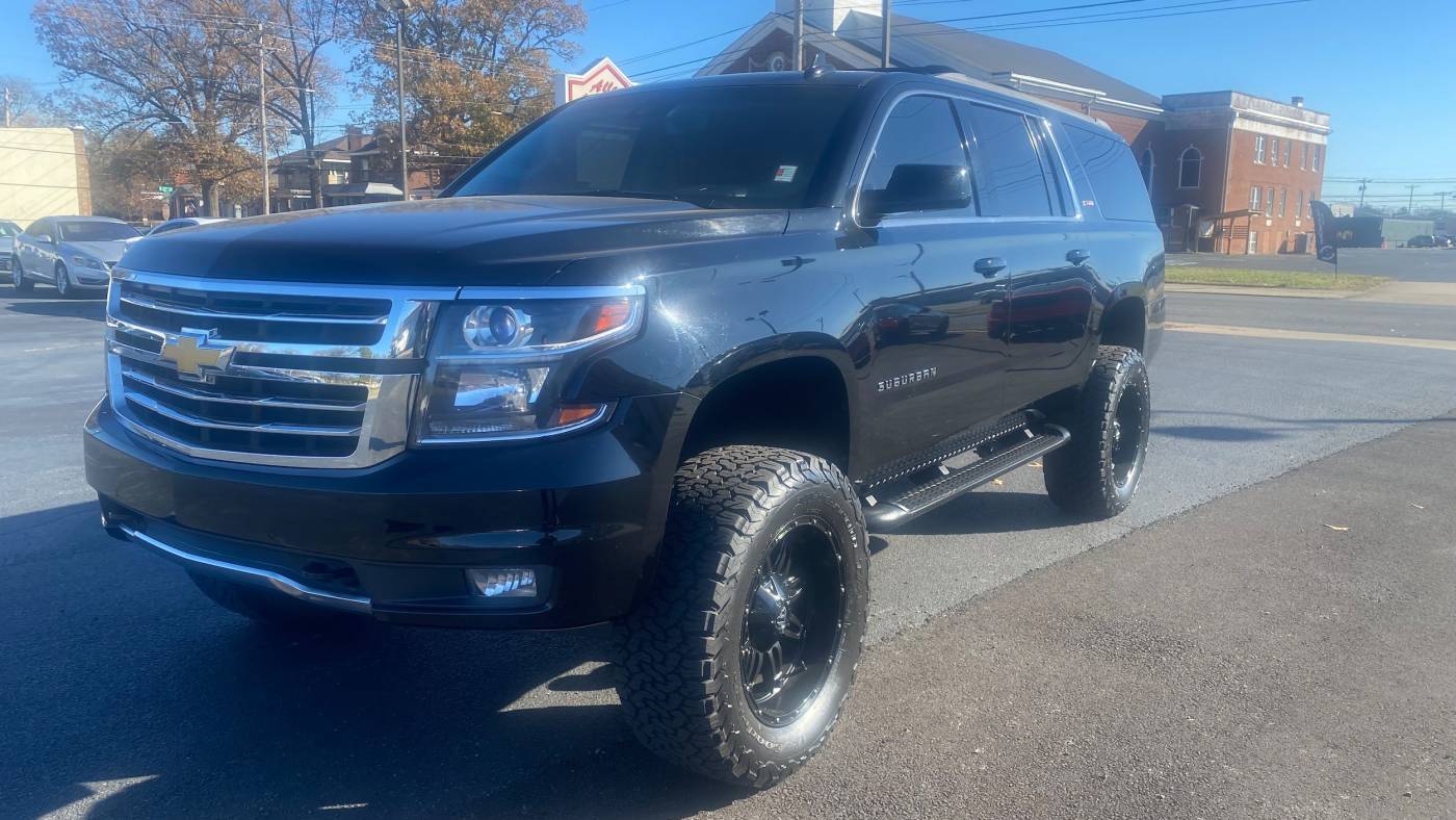 2017 Chevrolet Suburban LT — SUV — 91,450 mi — Paducah, KY