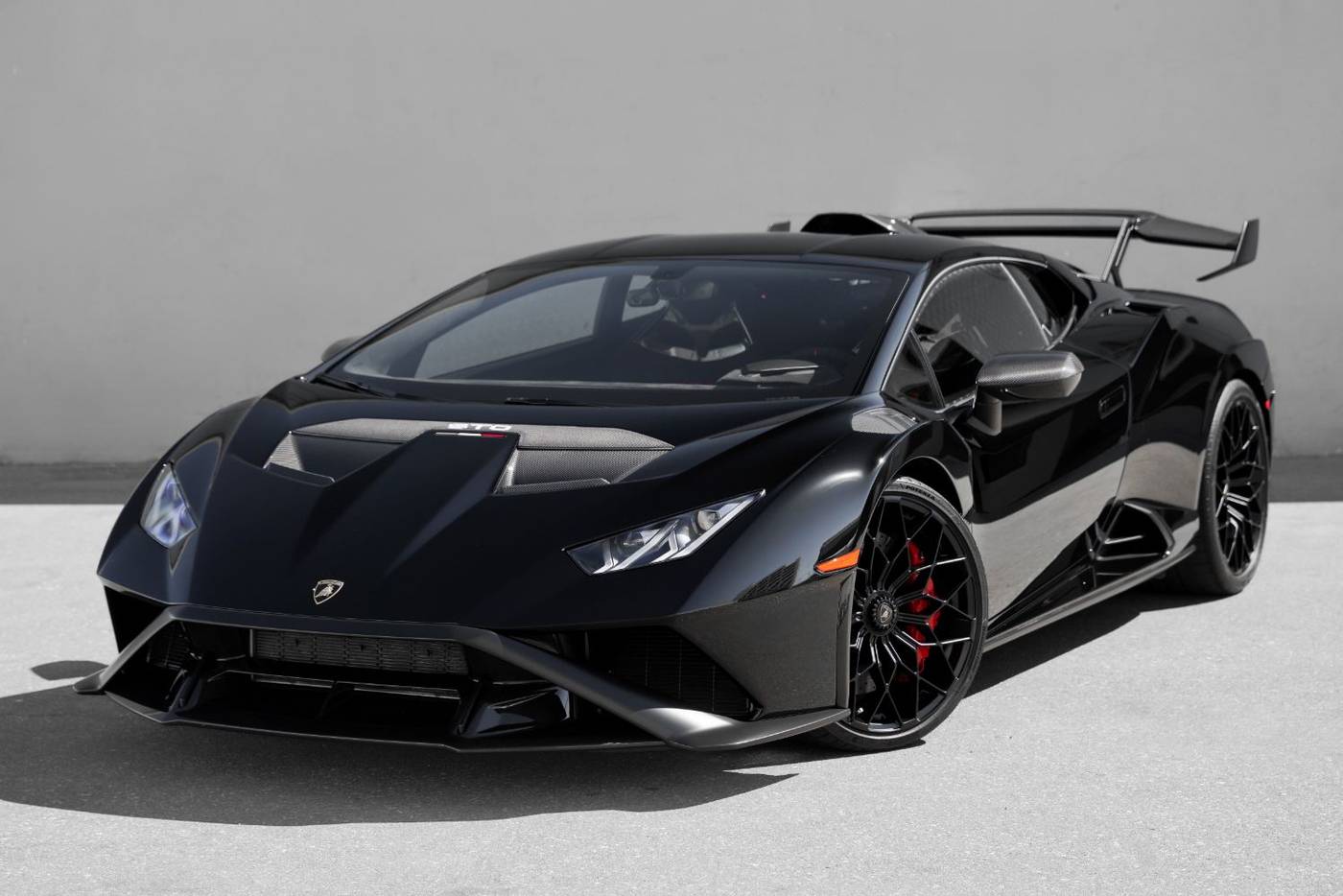 2021 Lamborghini Huracan STO — Coupe — 2,162 mi — Los Angeles, CA