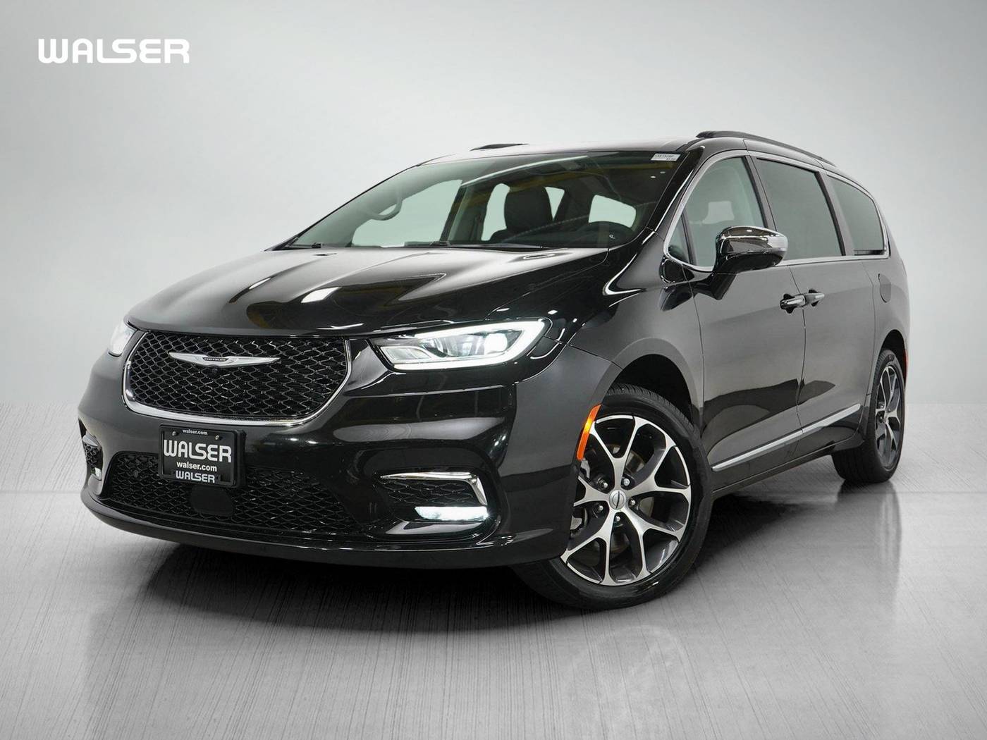 2022 Chrysler Pacifica Limited — Minivan — 37,231 mi — Burnsville, MN