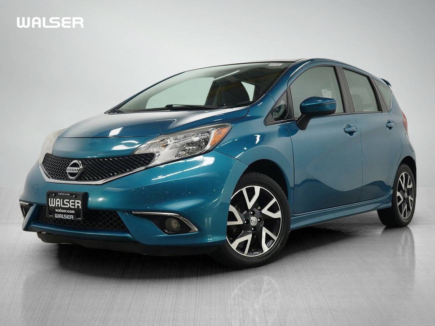 2015 Nissan Versa 1.6 SR — Hatchback — 141,260 mi — Burnsville, MN