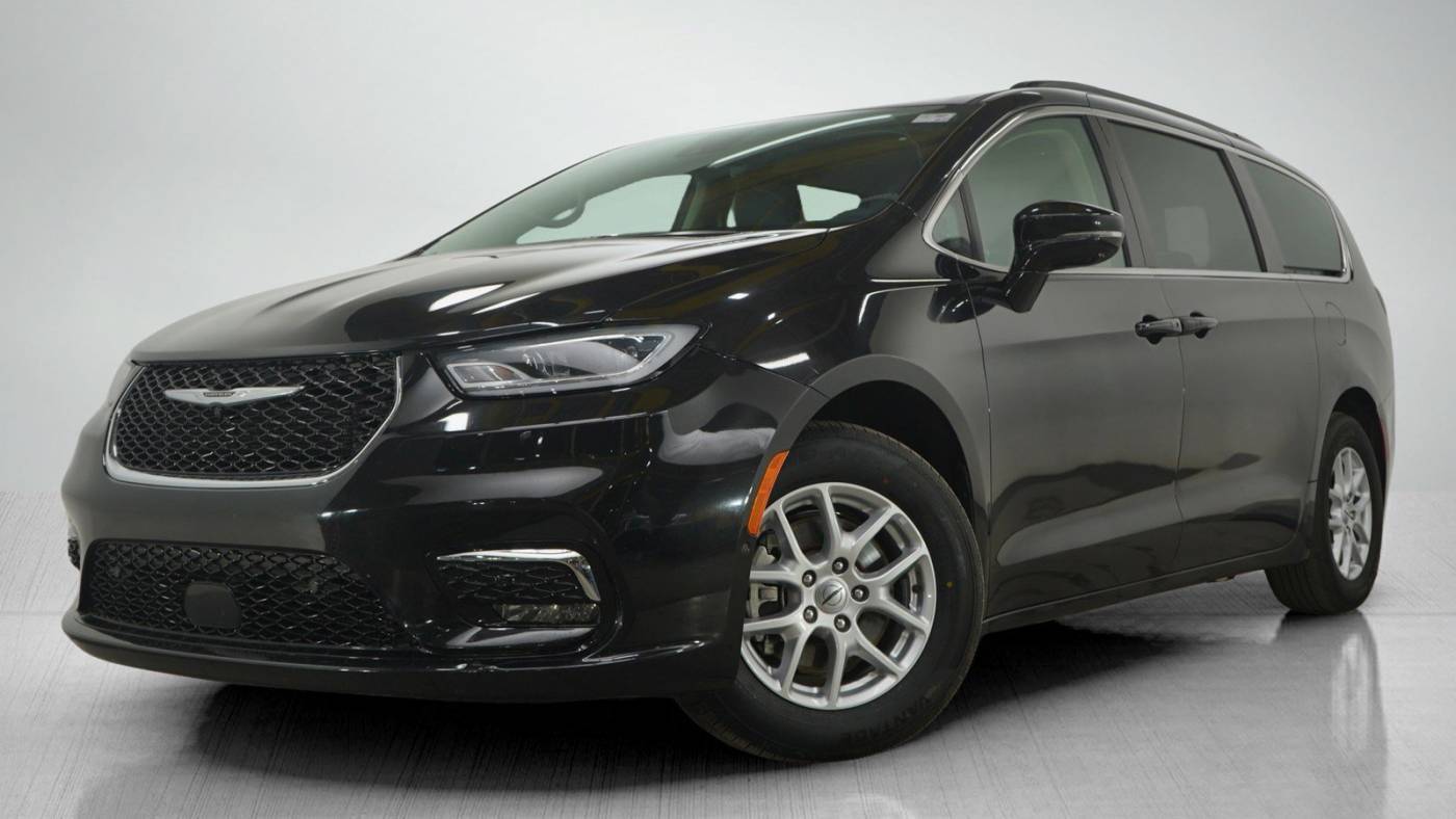 2022 Chrysler Pacifica Touring L — Minivan — 65,237 mi — Burnsville, MN