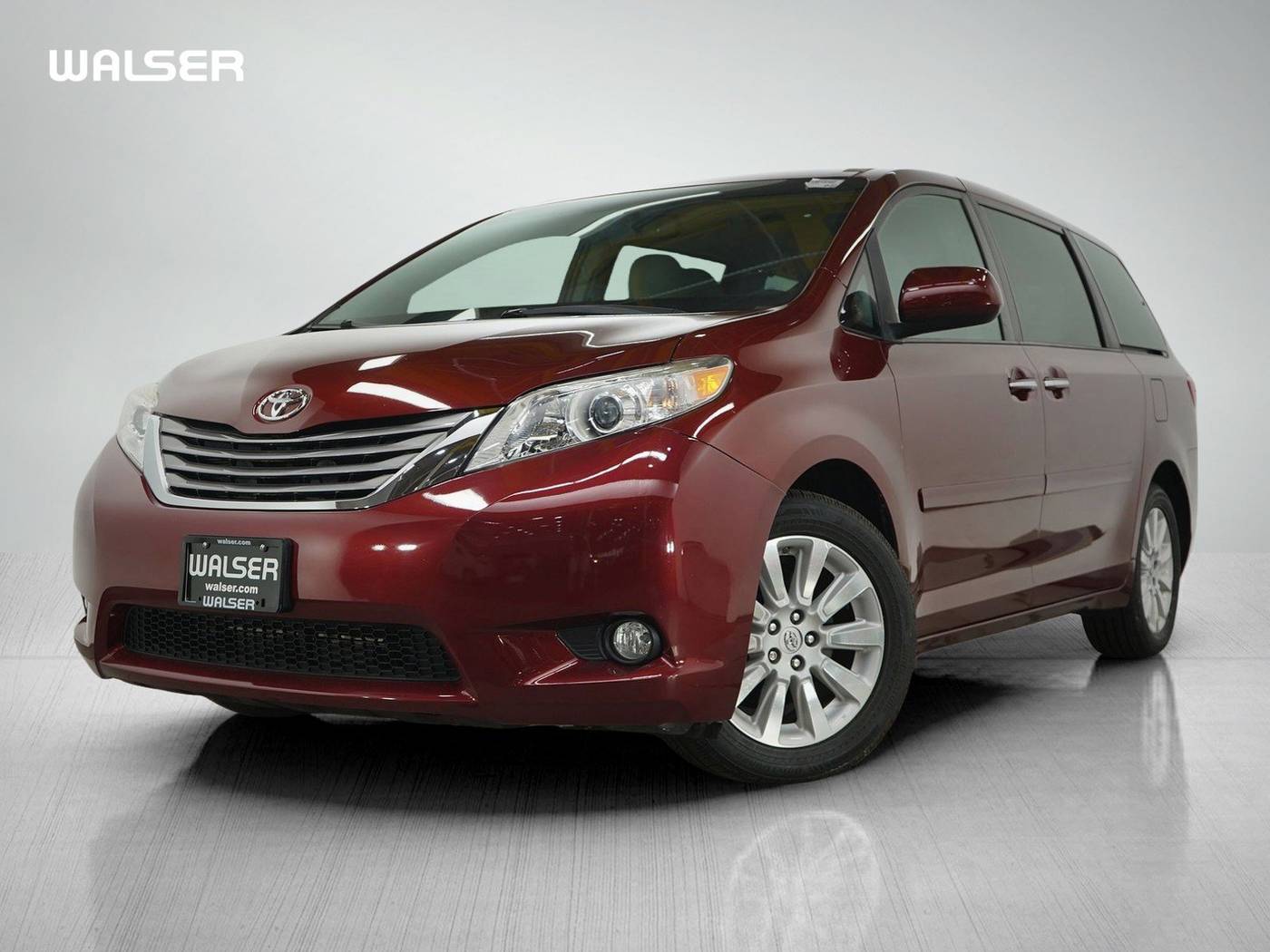 2015 Toyota Sienna XLE — Minivan — 67,824 mi — Burnsville, MN