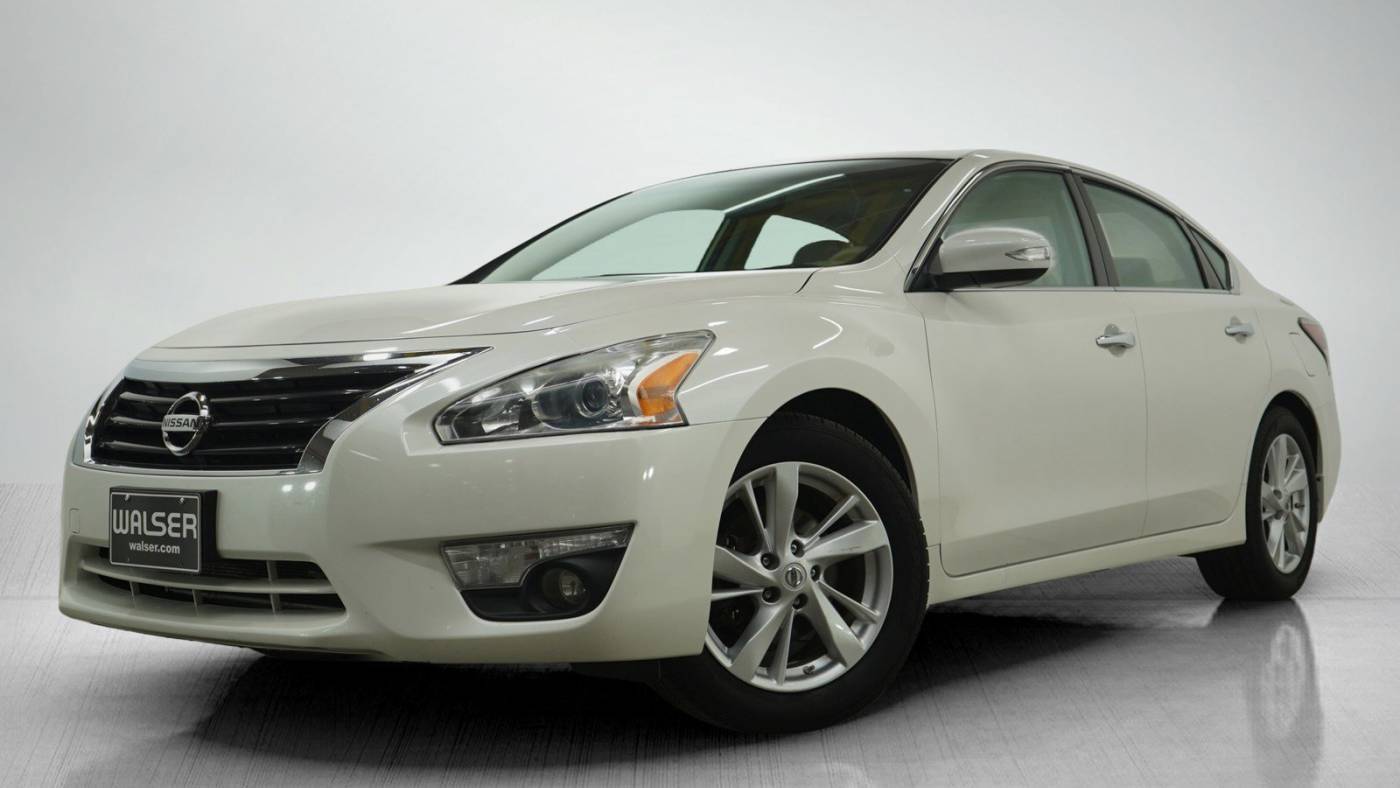 2015 Nissan Altima 2.5 SV — Sedan — 127,027 mi — Burnsville, MN