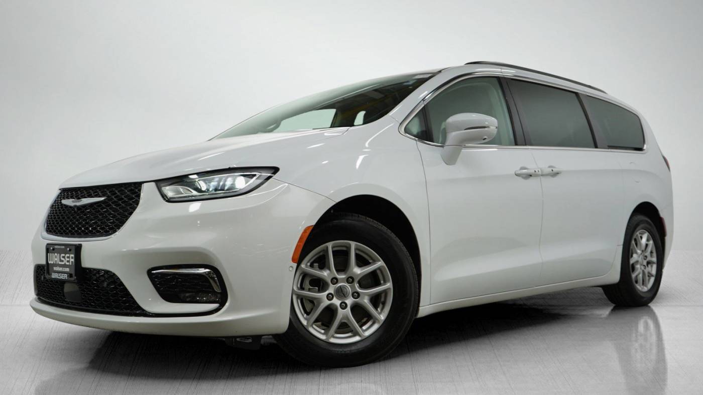 2022 Chrysler Pacifica Touring L — Minivan — 67,361 mi — Burnsville, MN