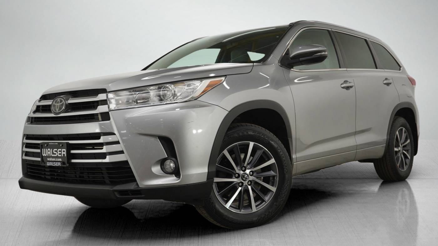 2017 Toyota Highlander XLE — SUV — 95,349 mi — Burnsville, MN