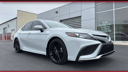 2022 Toyota Camry Hybrid XSE