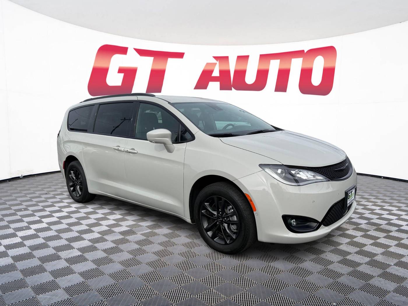 2020 Chrysler Pacifica Launch Edition — Minivan — 12,130 mi — Tacoma, WA