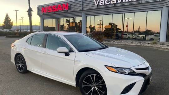 2020 Toyota Camry Hybrid SE — Sedan — 28,162 mi — Vacaville, CA
