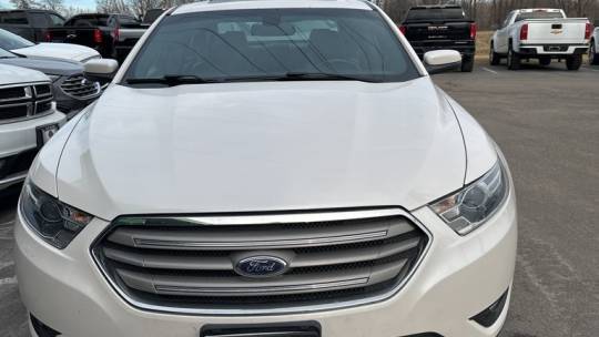 2016 Ford Taurus SEL — Sedan — 128,253 mi — Waukegan, IL