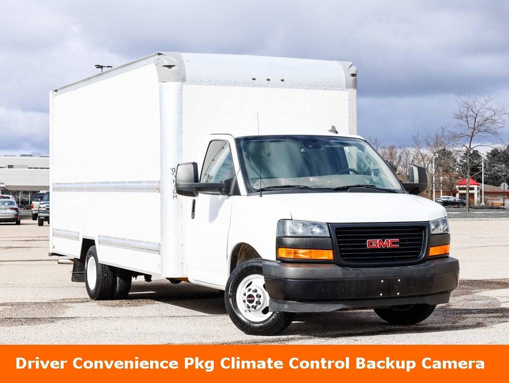 2020 GMC Savana Commercial Cutaway 3500 — Chassis Cab Truck — 106,985 mi — Waukegan, IL