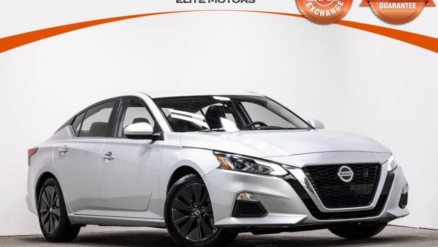 2021 Nissan Altima SV — Sedan — 82,425 mi — Waukegan, IL