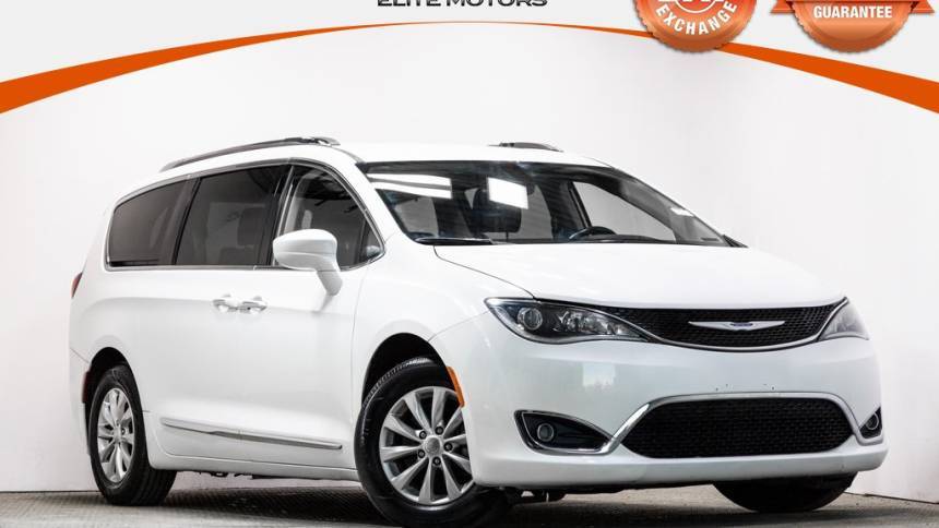 2019 Chrysler Pacifica Touring L — Minivan — 75,800 mi — Waukegan, IL