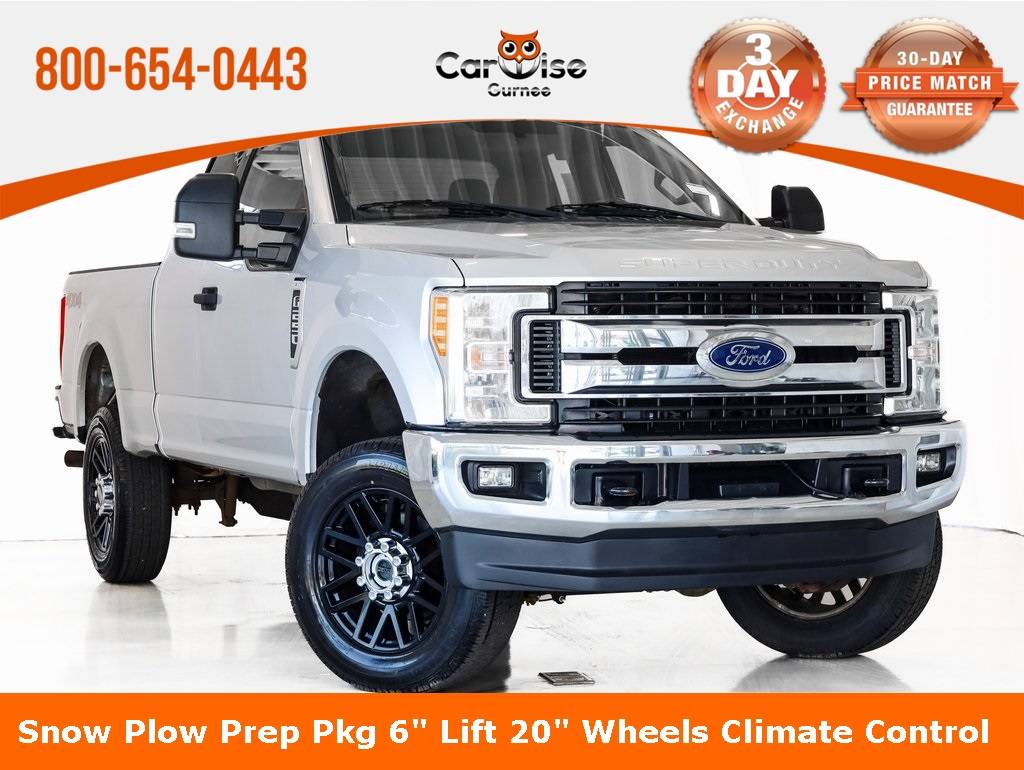 2017 Ford Super Duty F-250 XLT — Pickup Truck — 67,656 mi — Waukegan, IL