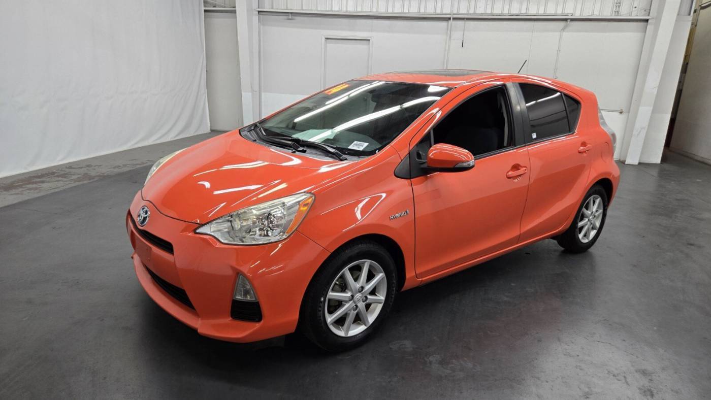 2014 Toyota Prius c Three — Hatchback — 73,565 mi — Las Vegas, NV