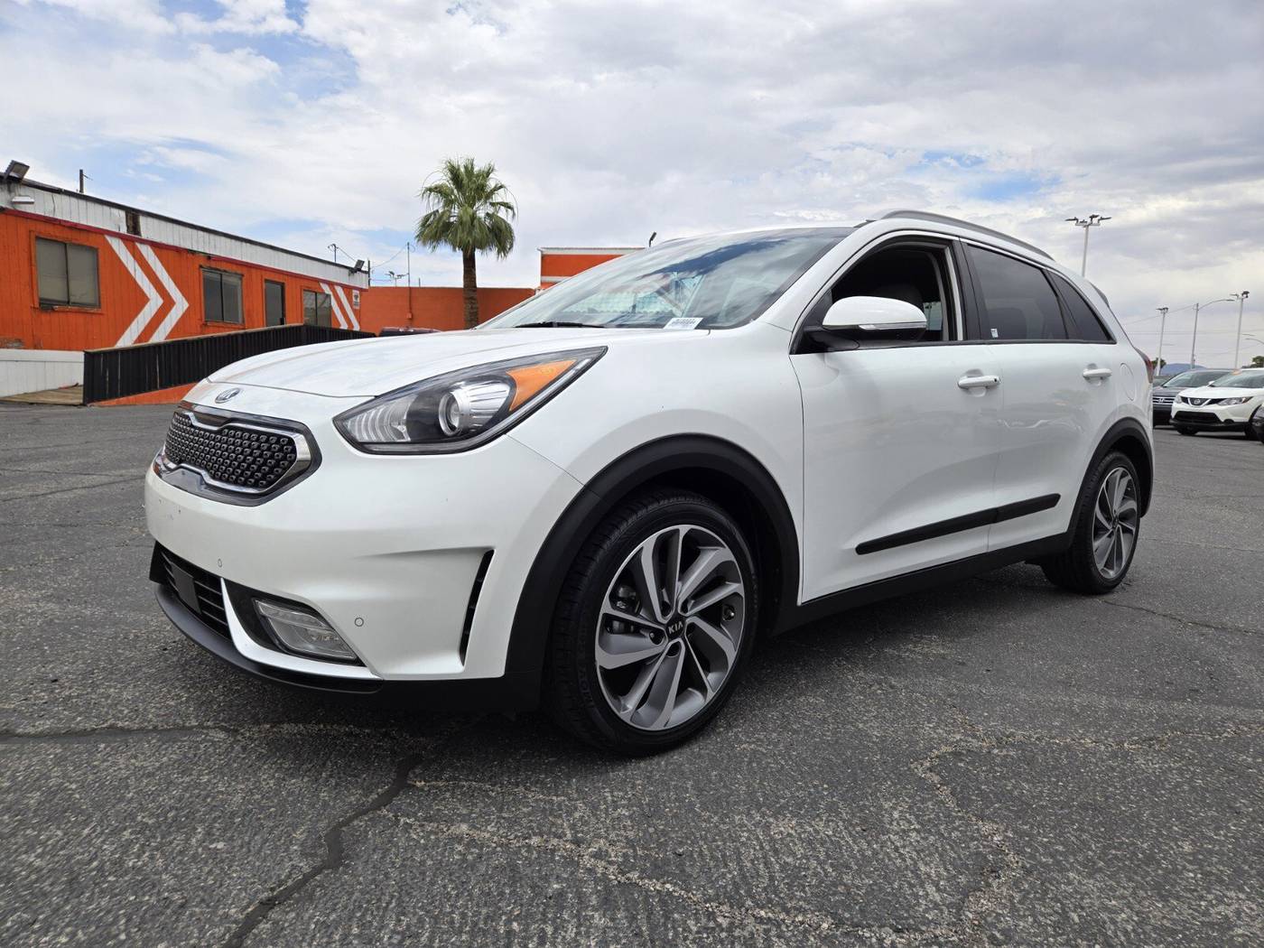 2017 Kia Niro Hybrid Touring — SUV — 40,302 mi — Las Vegas, NV