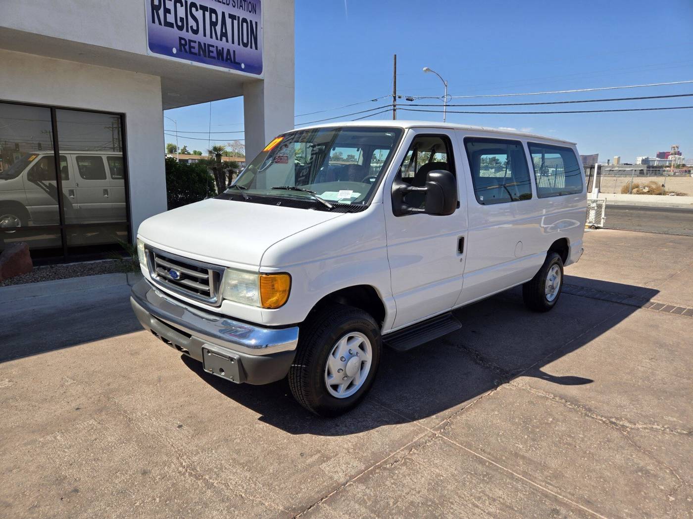 2007 Ford Econoline Wagon E-150 XLT — Passenger Van — 96,945 mi — Las Vegas, NV