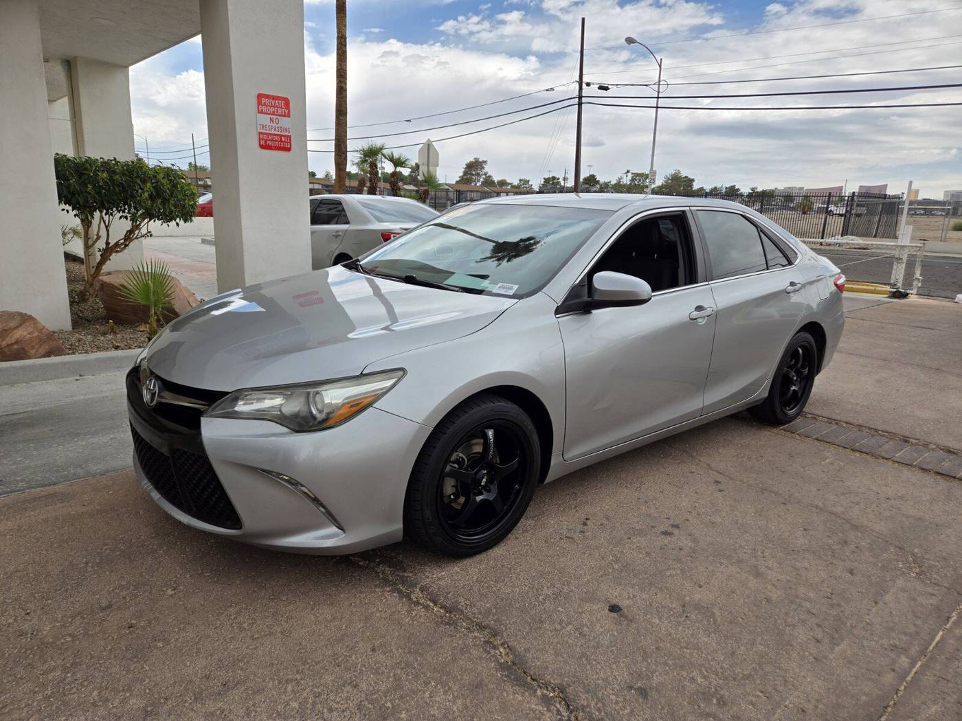 2016 Toyota Camry SE — Sedan — 111,875 mi — Las Vegas, NV