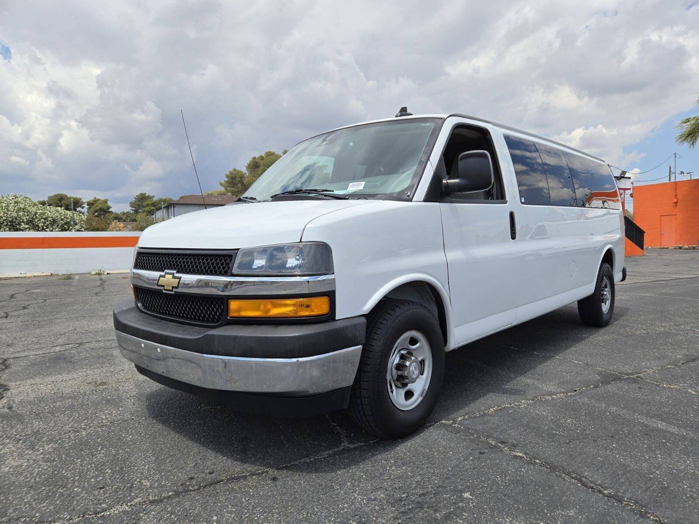 2019 Chevrolet Express Passenger LT — Passenger Van — 100,644 mi — Las Vegas, NV