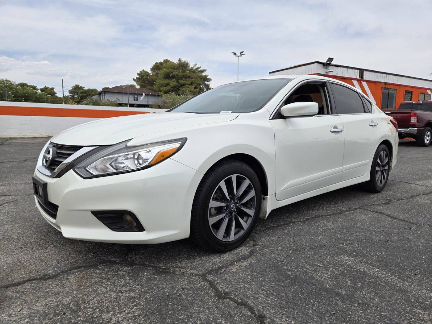 2016 Nissan Altima 2.5 SV — Sedan — 38,766 mi — Las Vegas, NV