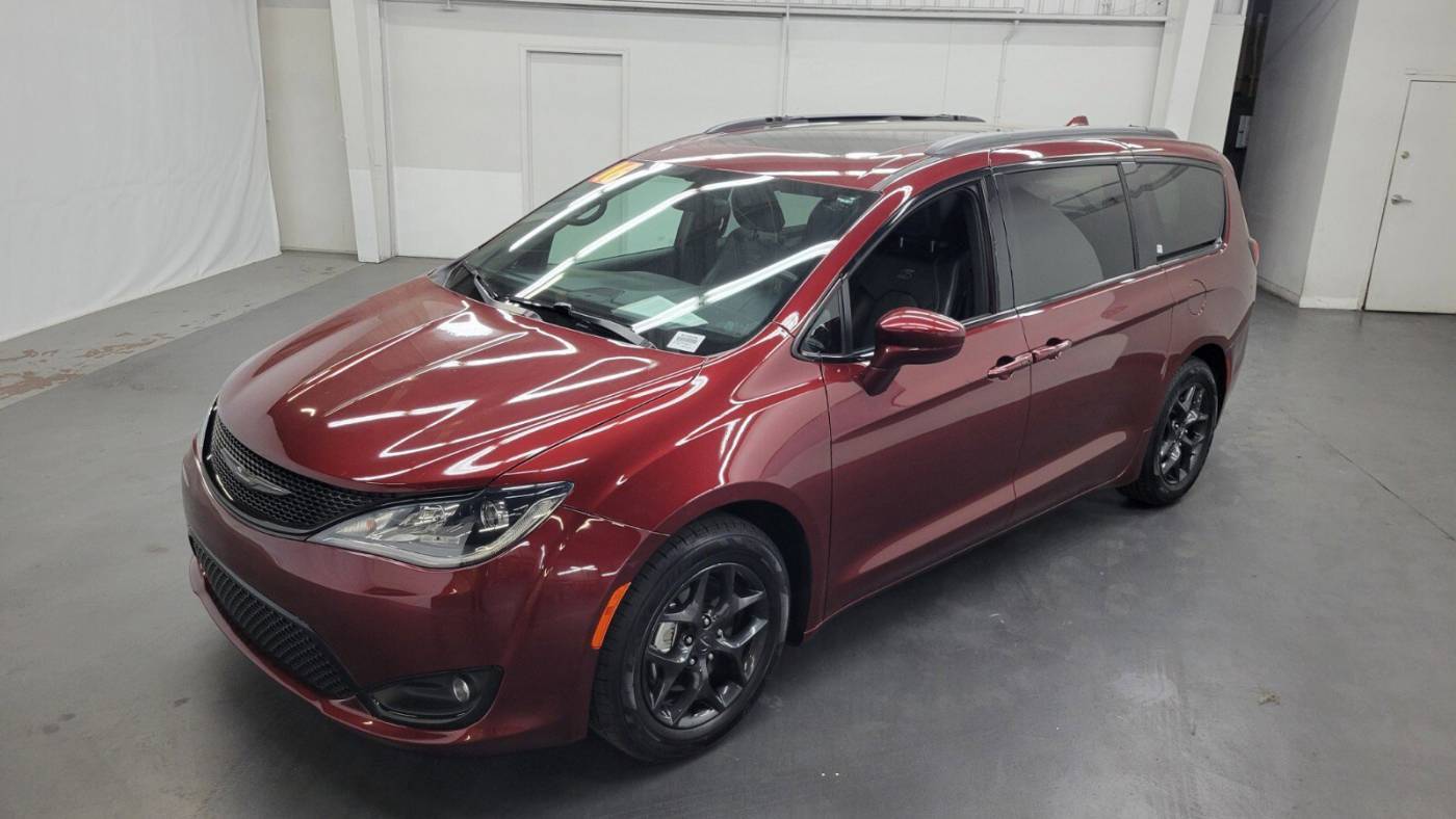 2018 Chrysler Pacifica Touring L Plus — Minivan — 37,320 mi — Las Vegas, NV