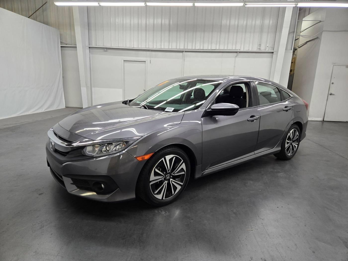 2017 Honda Civic EX-T — Sedan — 76,511 mi — Las Vegas, NV
