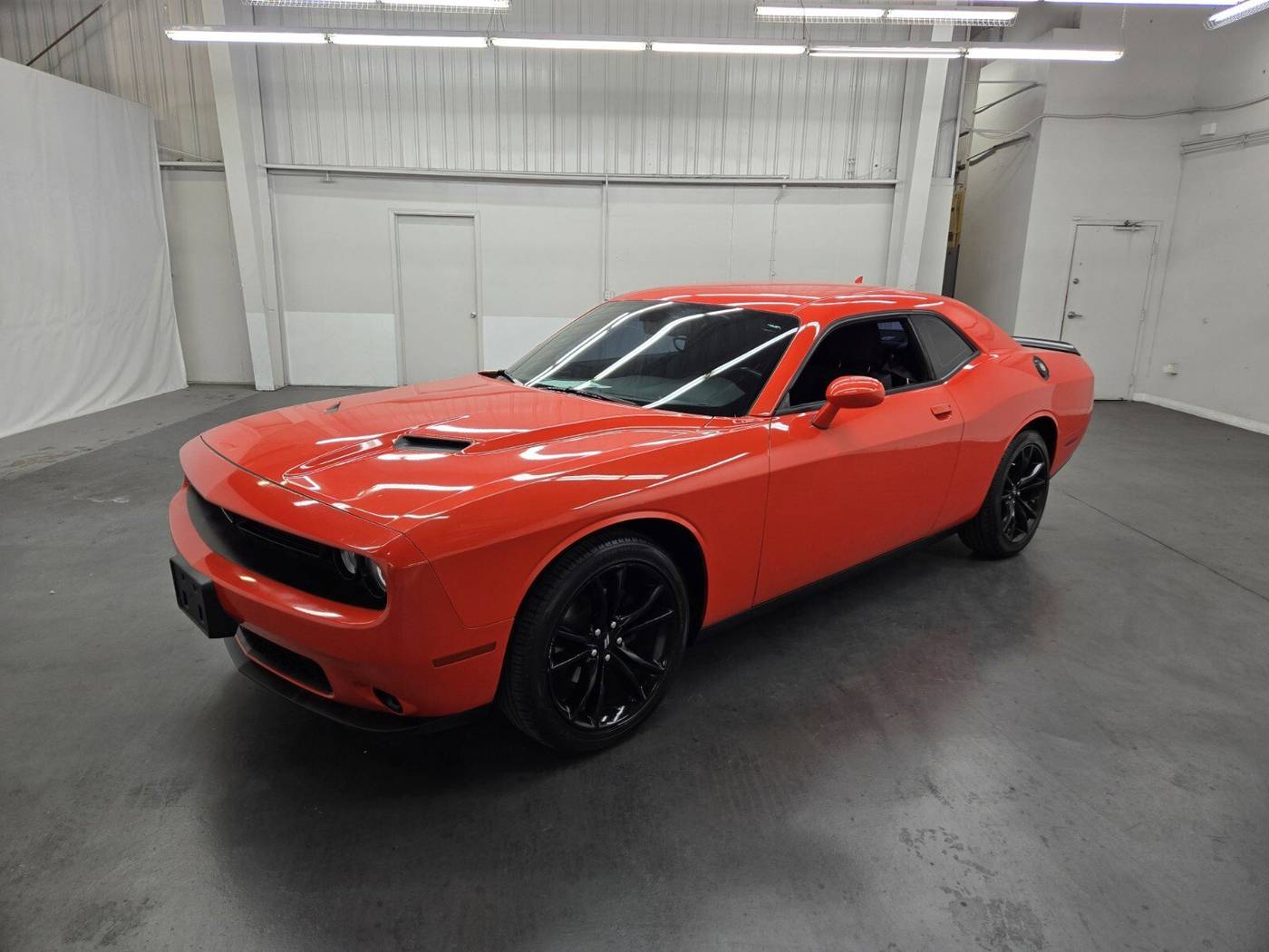 2018 Dodge Challenger SXT — Coupe — 61,398 mi — Las Vegas, NV