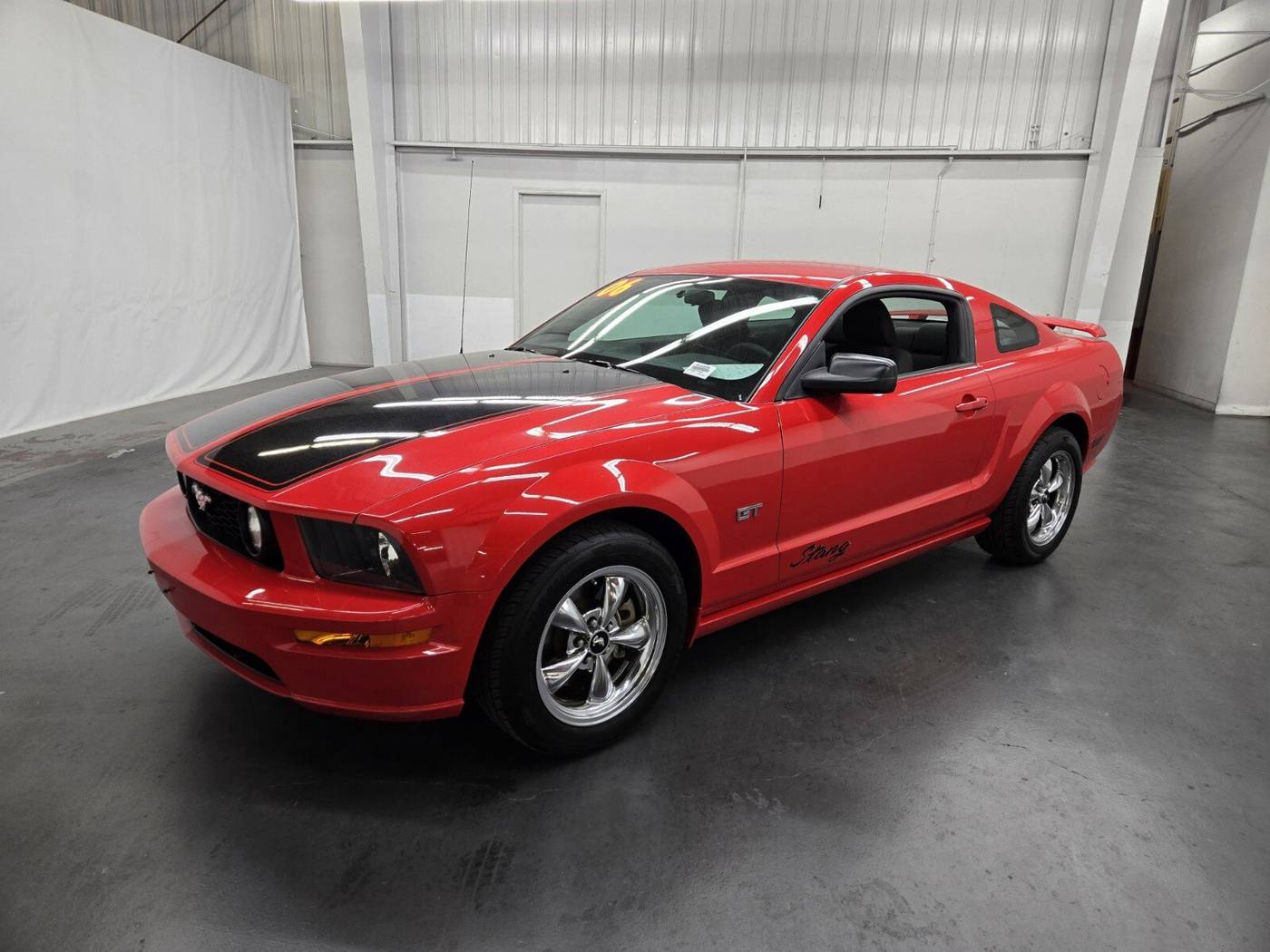 2006 Ford Mustang GT Deluxe — Coupe — 47,986 mi — Las Vegas, NV