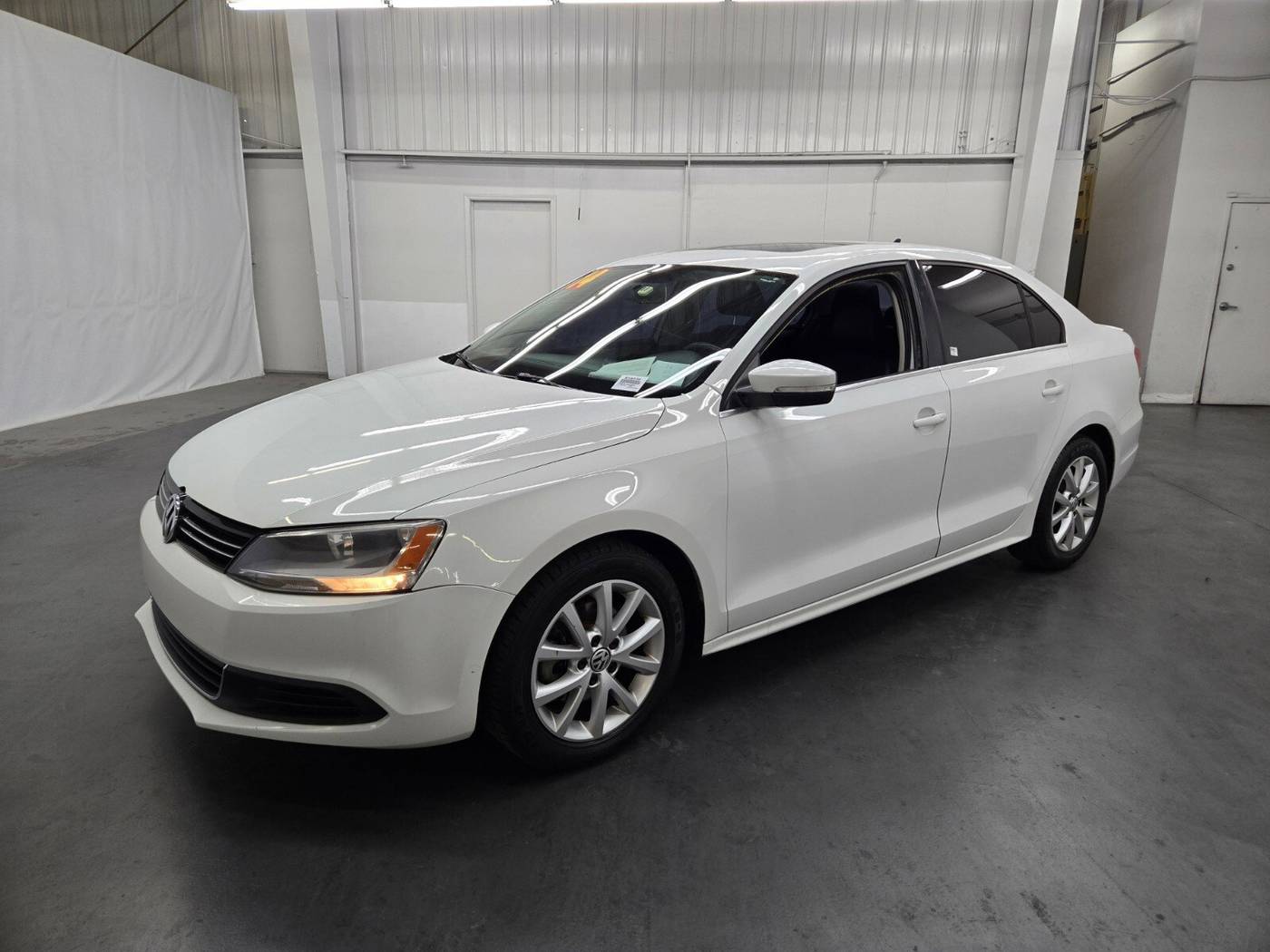 2014 Volkswagen Jetta 1.8T SE — Sedan — 111,156 mi — Las Vegas, NV