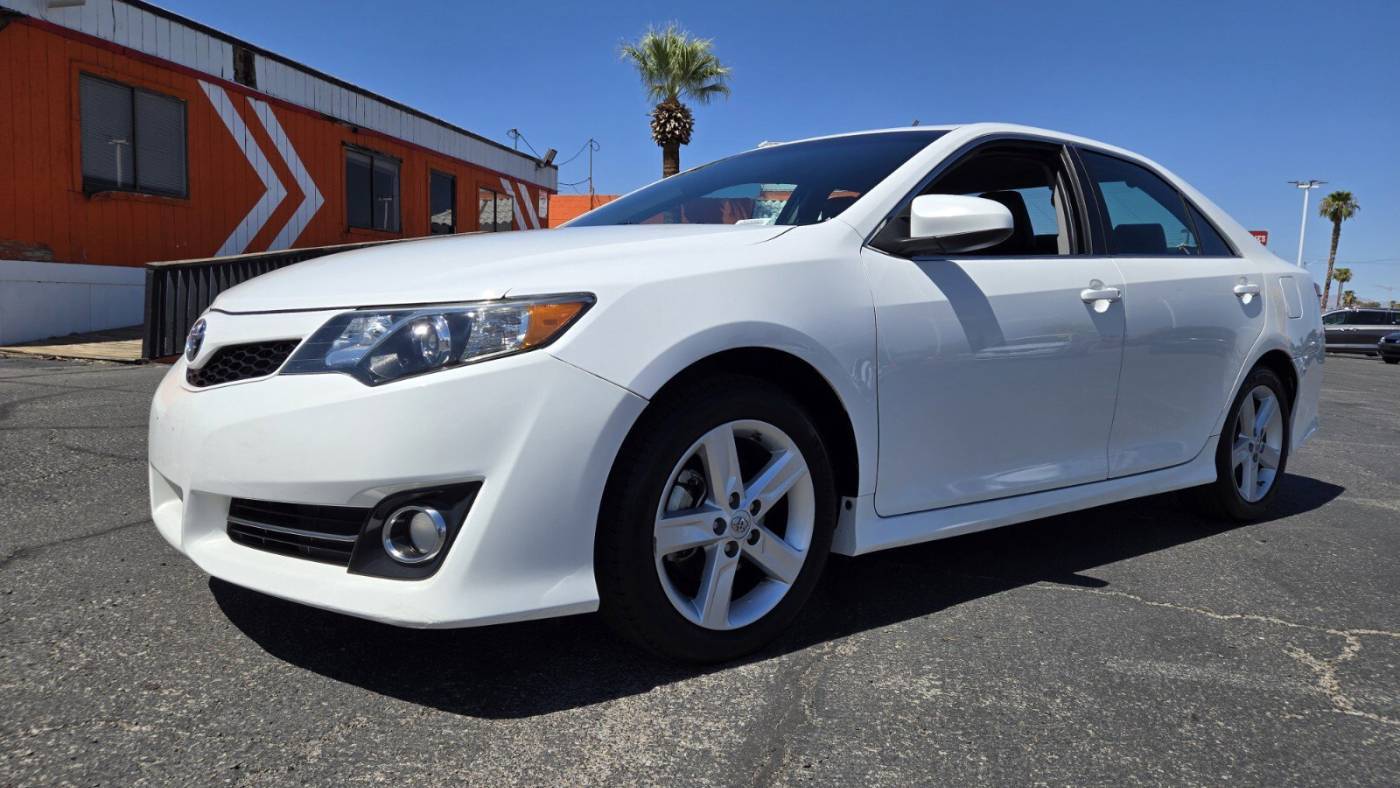 2013 Toyota Camry SE — Sedan — 69,988 mi — Las Vegas, NV