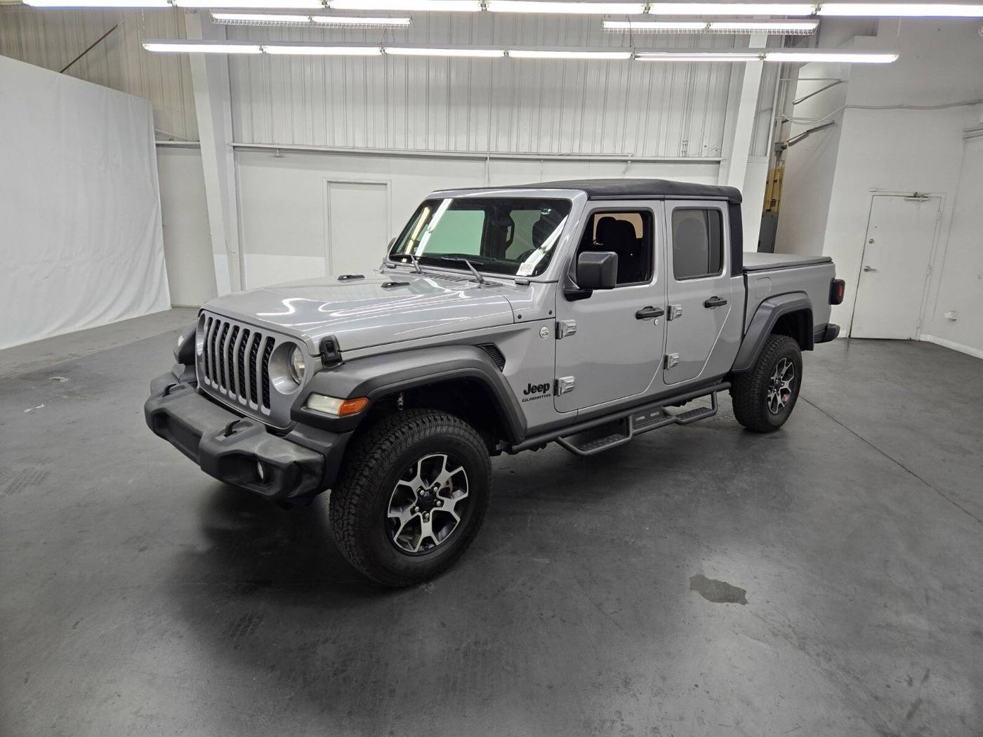 2020 Jeep Gladiator Sport S — Pickup Truck — 85,211 mi — Las Vegas, NV