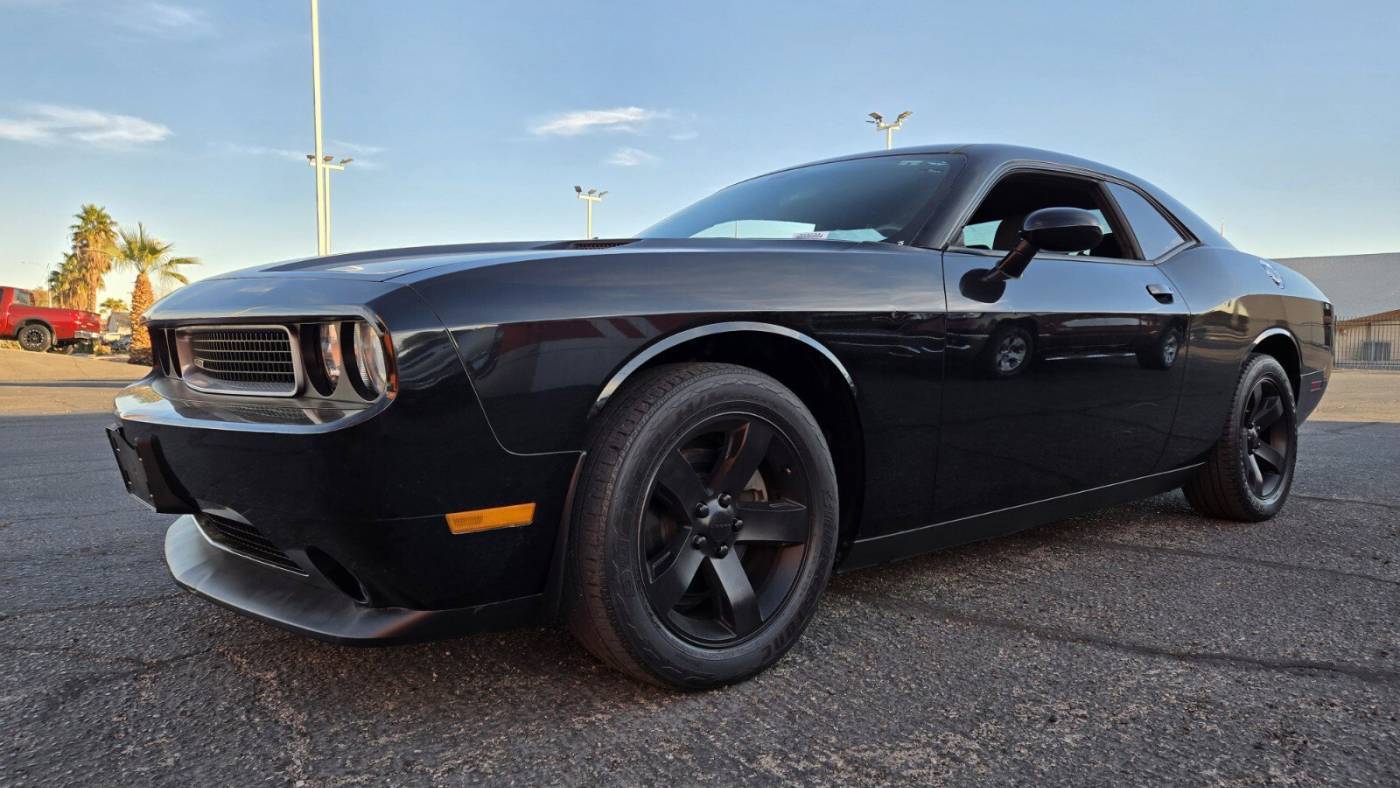 2012 Dodge Challenger SXT — Coupe — 104,984 mi — Las Vegas, NV