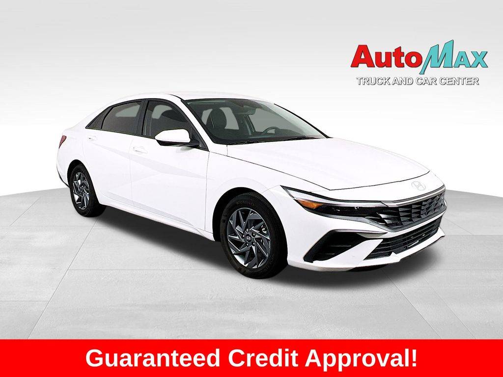 2024 Hyundai Elantra SEL — Sedan — 13,284 mi — Farmington, NM