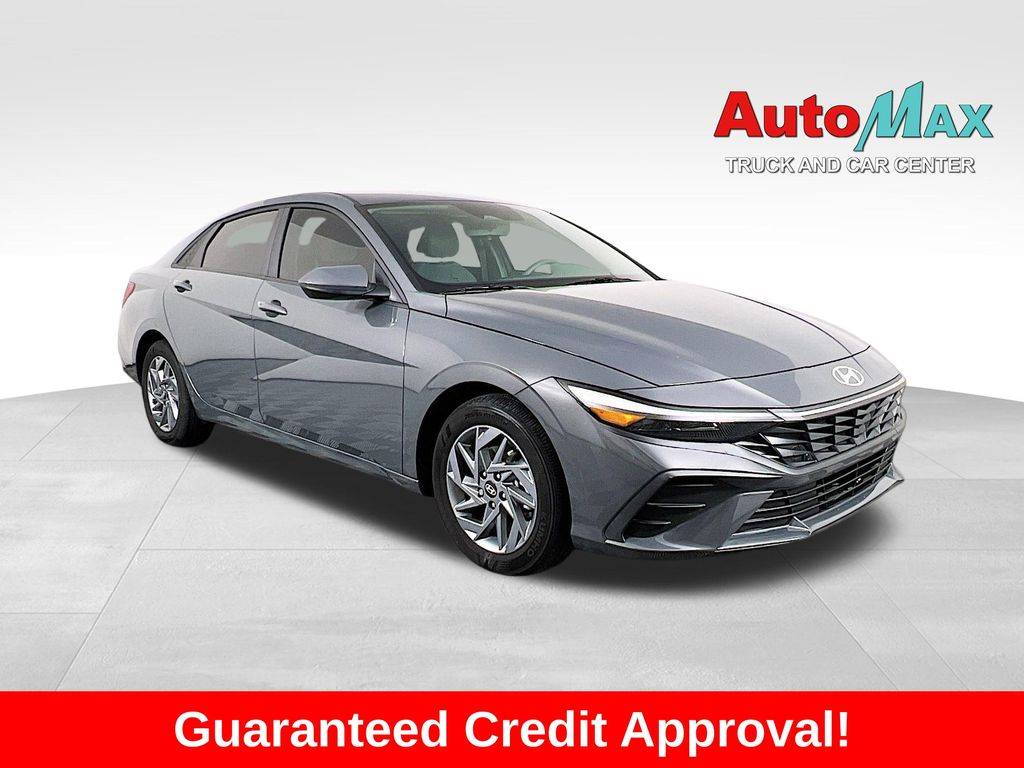 2024 Hyundai Elantra SEL — Sedan — 8,755 mi — Farmington, NM