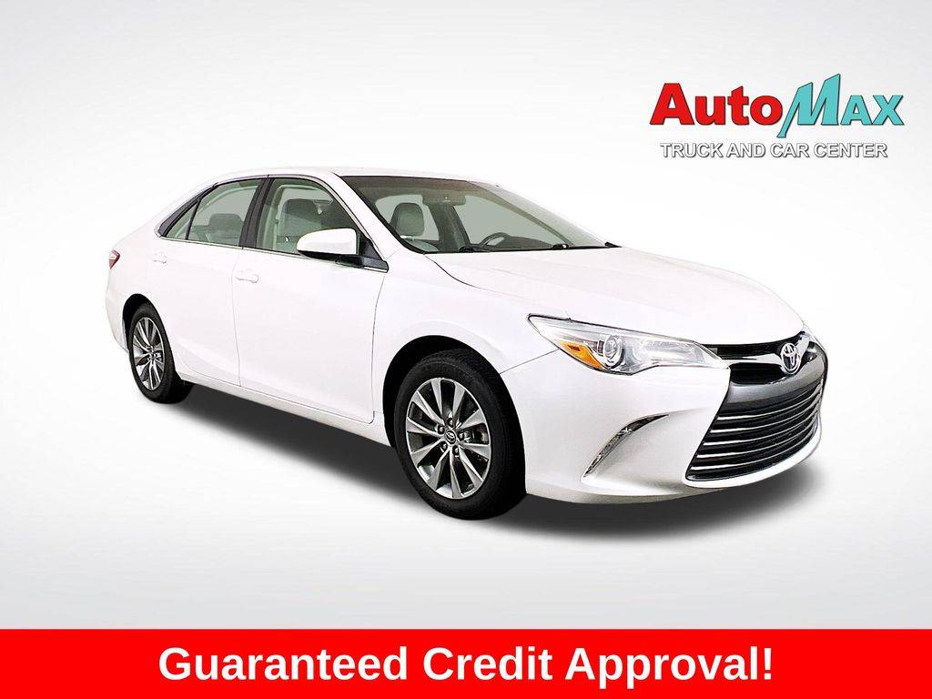 2015 Toyota Camry XLE — Sedan — 30,173 mi — Farmington, NM