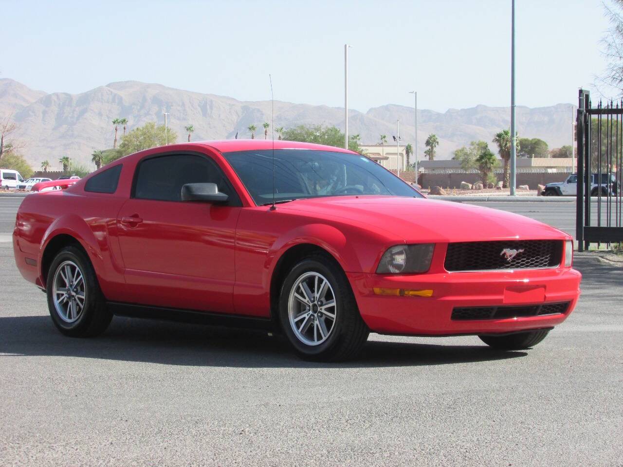2005 Ford Mustang Deluxe — Coupe — 93,508 mi — Las Vegas, NV