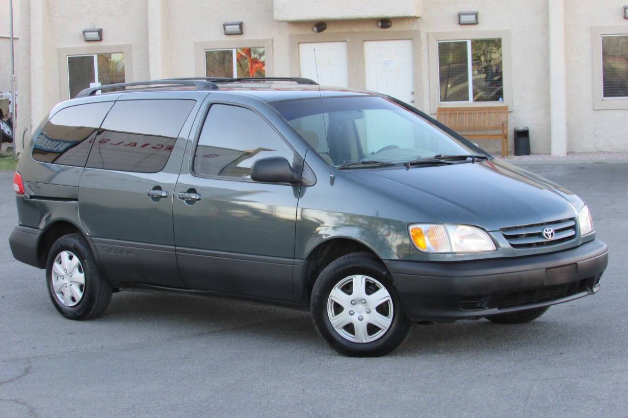 2002 Toyota Sienna CE — Minivan — 126,671 mi — Las Vegas, NV