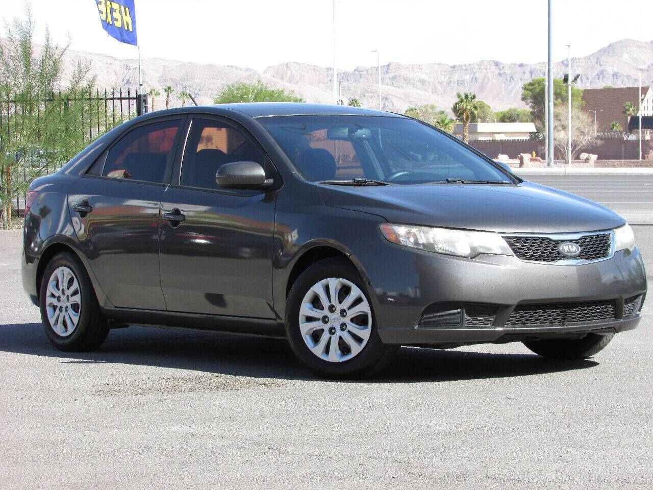 2013 Kia Forte EX — Sedan — 120,023 mi — Las Vegas, NV