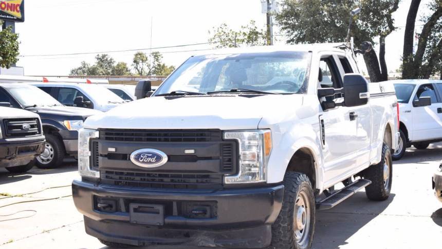 2017 Ford Super Duty F-250 XL — Pickup Truck — 129,416 mi — Round Rock, TX