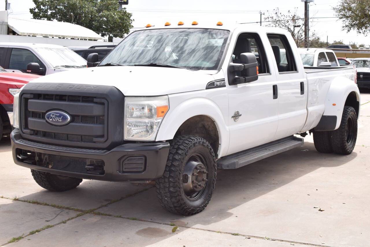 2015 Ford Super Duty F-350 XL — Pickup Truck — 144,909 mi — Round Rock, TX