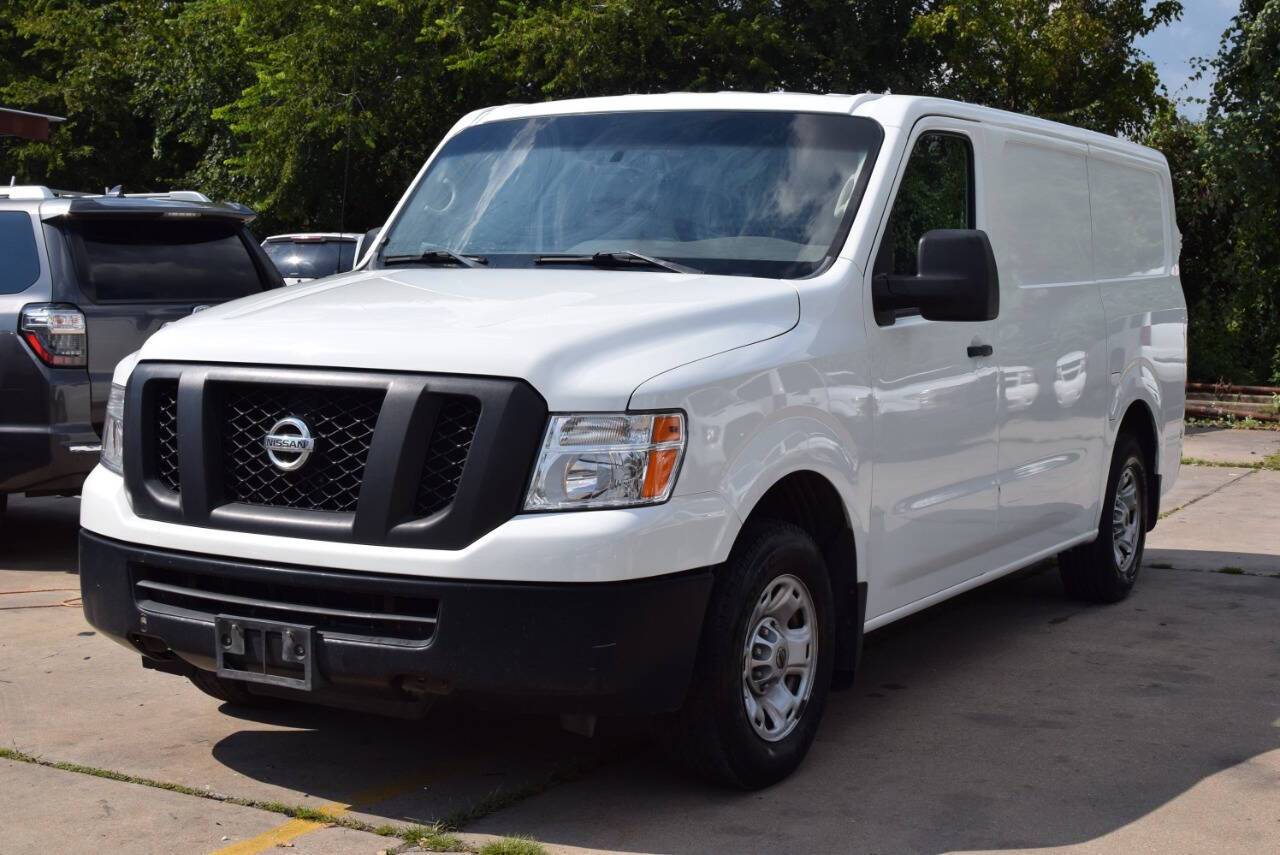 2018 Nissan NV Cargo NV2500 HD SV — Cargo Van — 141,519 mi — Round Rock, TX