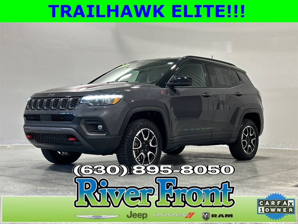 2024 Jeep Compass Trailhawk — SUV — 11,414 mi — North Aurora, IL