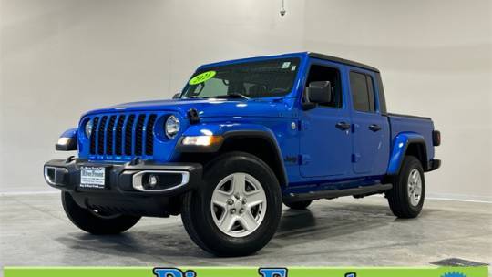 2021 Jeep Gladiator Sport S — Pickup Truck — 35,887 mi — North Aurora, IL