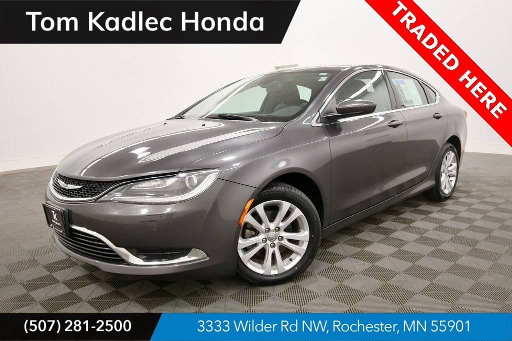 2017 Chrysler 200 Limited Platinum — Sedan — 145,563 mi — Rochester, MN