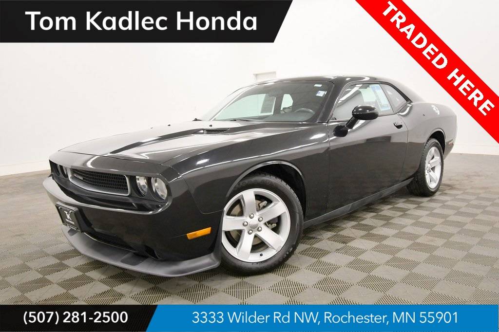 2013 Dodge Challenger SXT — Coupe — 95,121 mi — Rochester, MN