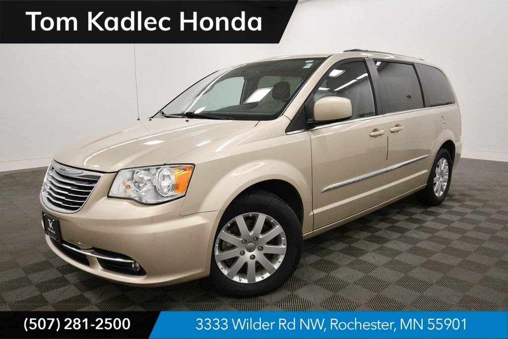 2014 Chrysler Town & Country Touring — Minivan — 99,884 mi — Rochester, MN