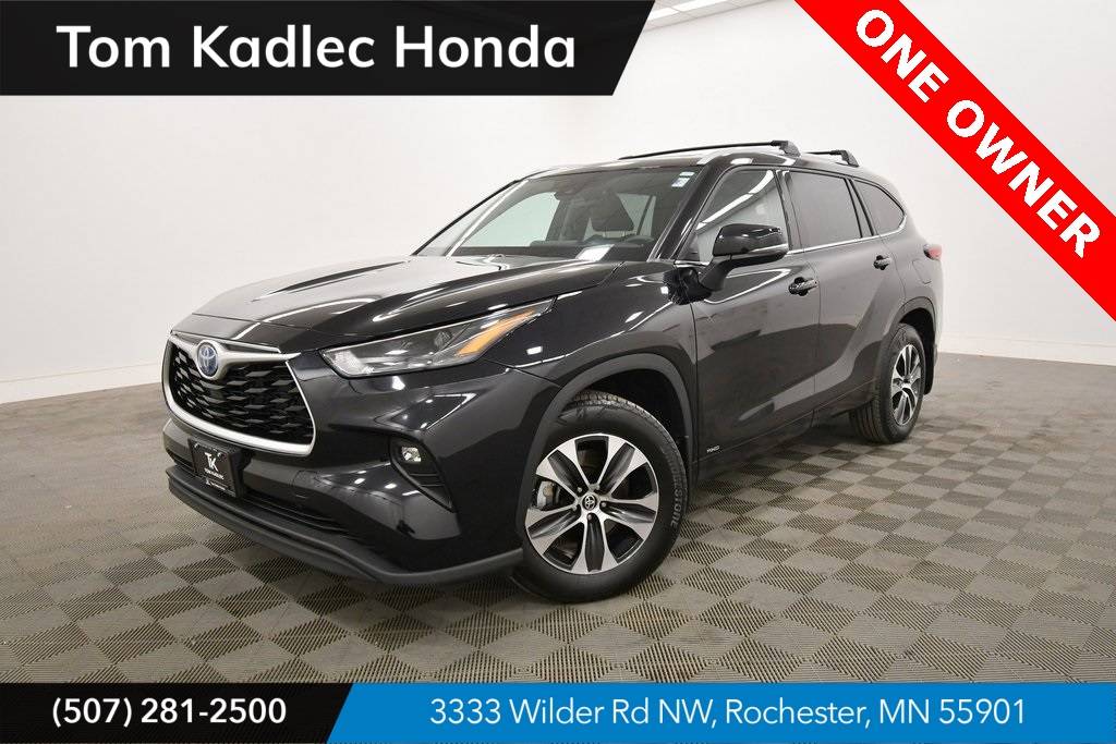 2022 Toyota Highlander Hybrid XLE — SUV — 18,476 mi — Rochester, MN