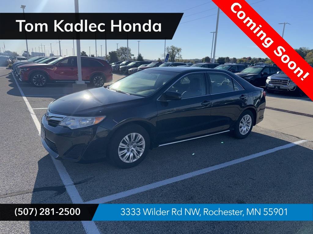2014 Toyota Camry LE — Sedan — 165,343 mi — Rochester, MN