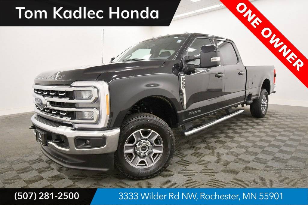 2023 Ford Super Duty F-350 LARIAT — Pickup Truck — 29,842 mi — Rochester, MN