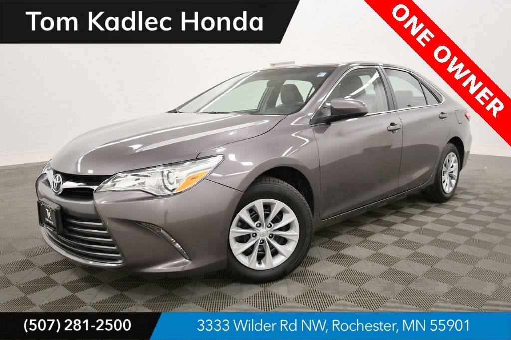 2017 Toyota Camry LE — Sedan — 51,442 mi — Rochester, MN